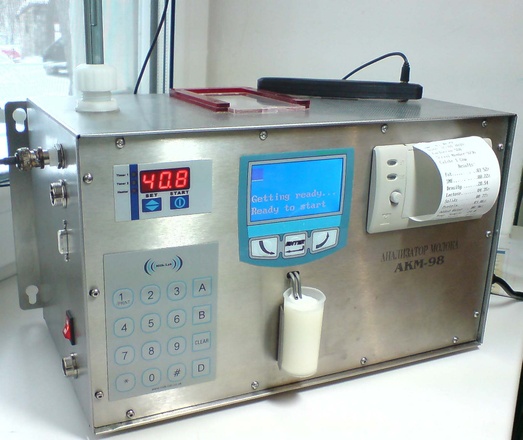 Міні-лабораторія АКМ-98 Аналізатор молока Ультразвуковий, 11 параметрів, 60 сек. Україна, 11